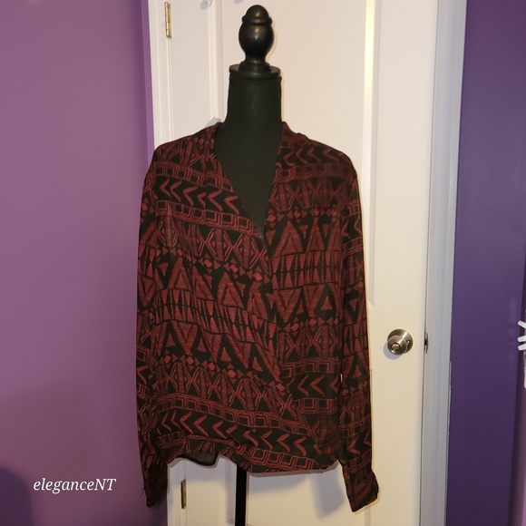 Charlotte Russe Tops - Charlotte Russe Red/Black print wrap style L/S Top Sz: XL NWT